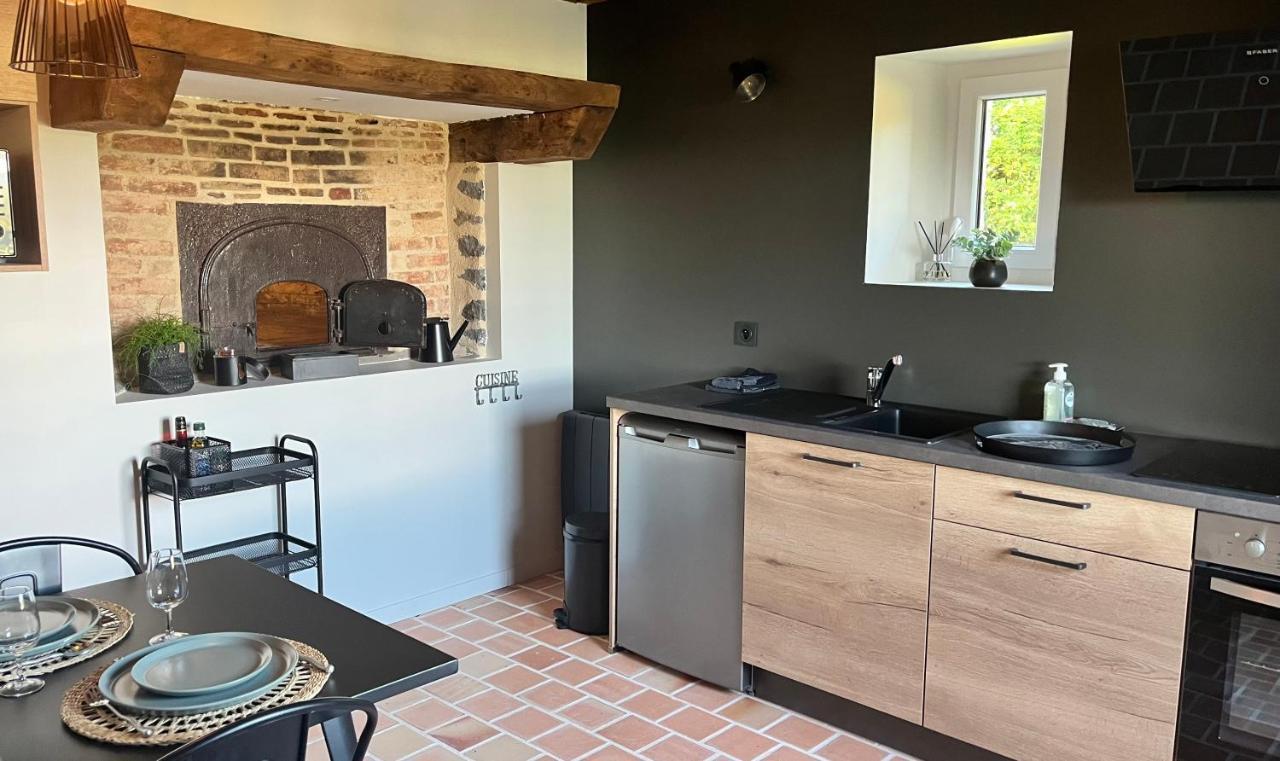 La Douce Halte - Gites Avec Spa Ou Sauna Saint-Ouen-Des-Toits Luaran gambar