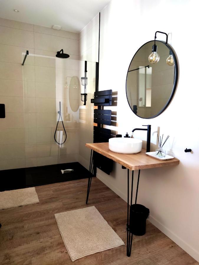 La Douce Halte - Gites Avec Spa Ou Sauna Saint-Ouen-Des-Toits Luaran gambar