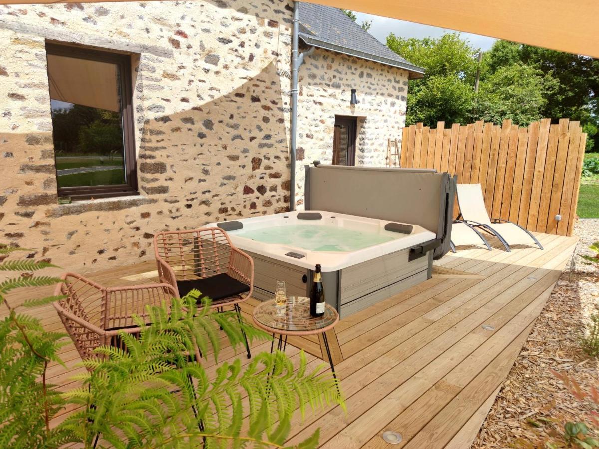 La Douce Halte - Gites Avec Spa Ou Sauna Saint-Ouen-Des-Toits Luaran gambar