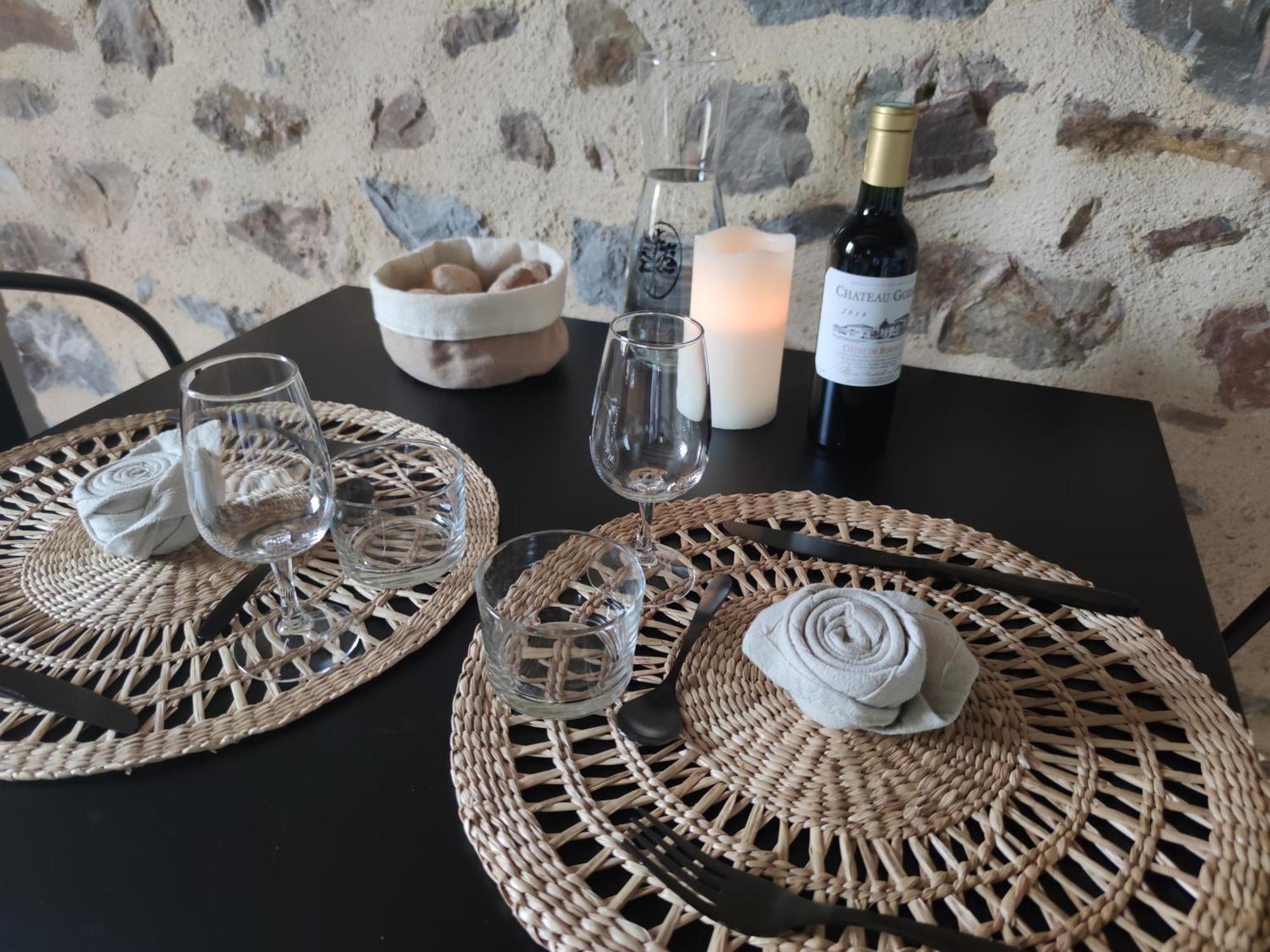 La Douce Halte - Gites Avec Spa Ou Sauna Saint-Ouen-Des-Toits Luaran gambar